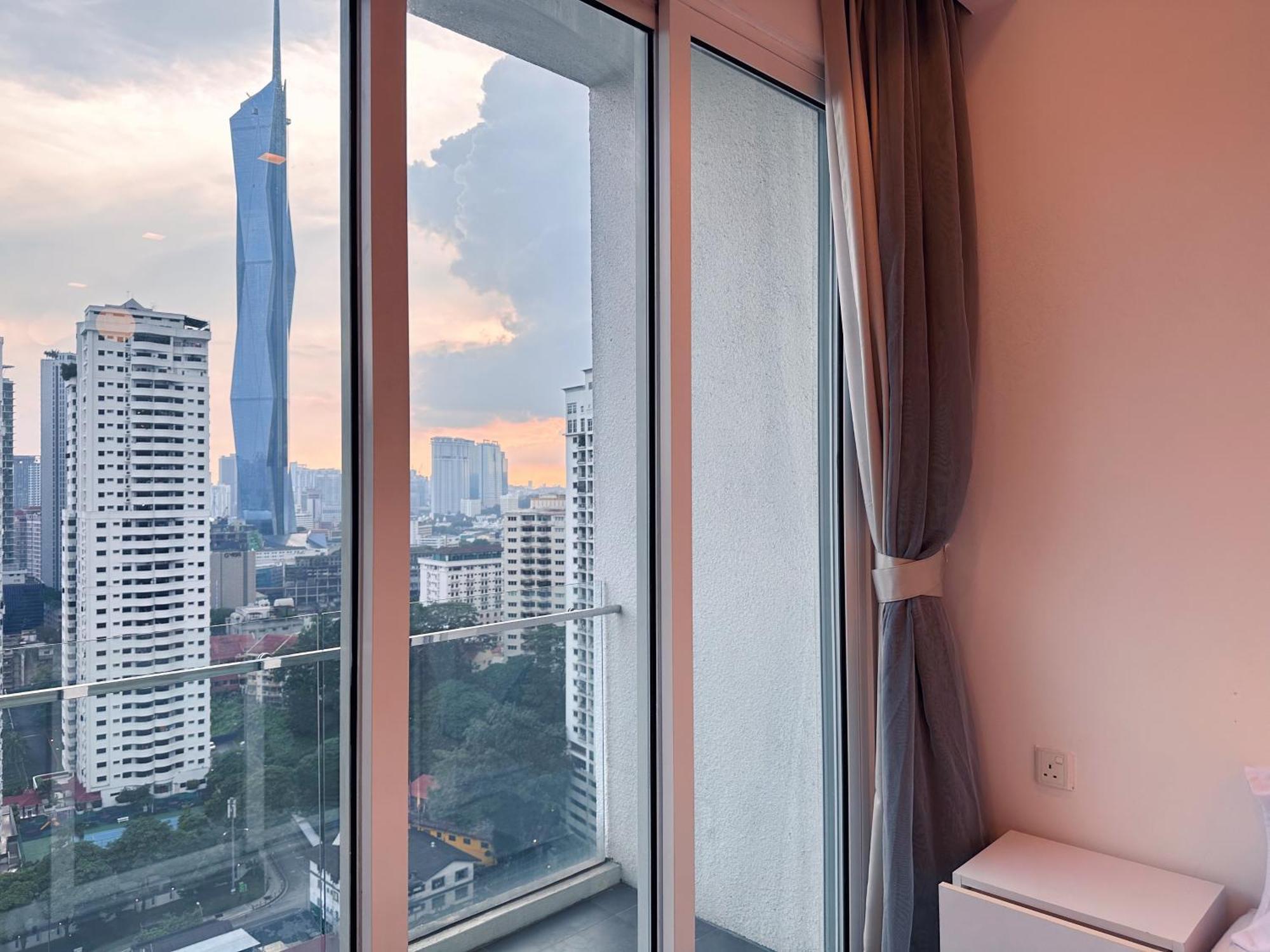 Lux Suites Kl City Pavilion Bukit Bintang With Infinity Pool Kuala Lumpur Kültér fotó